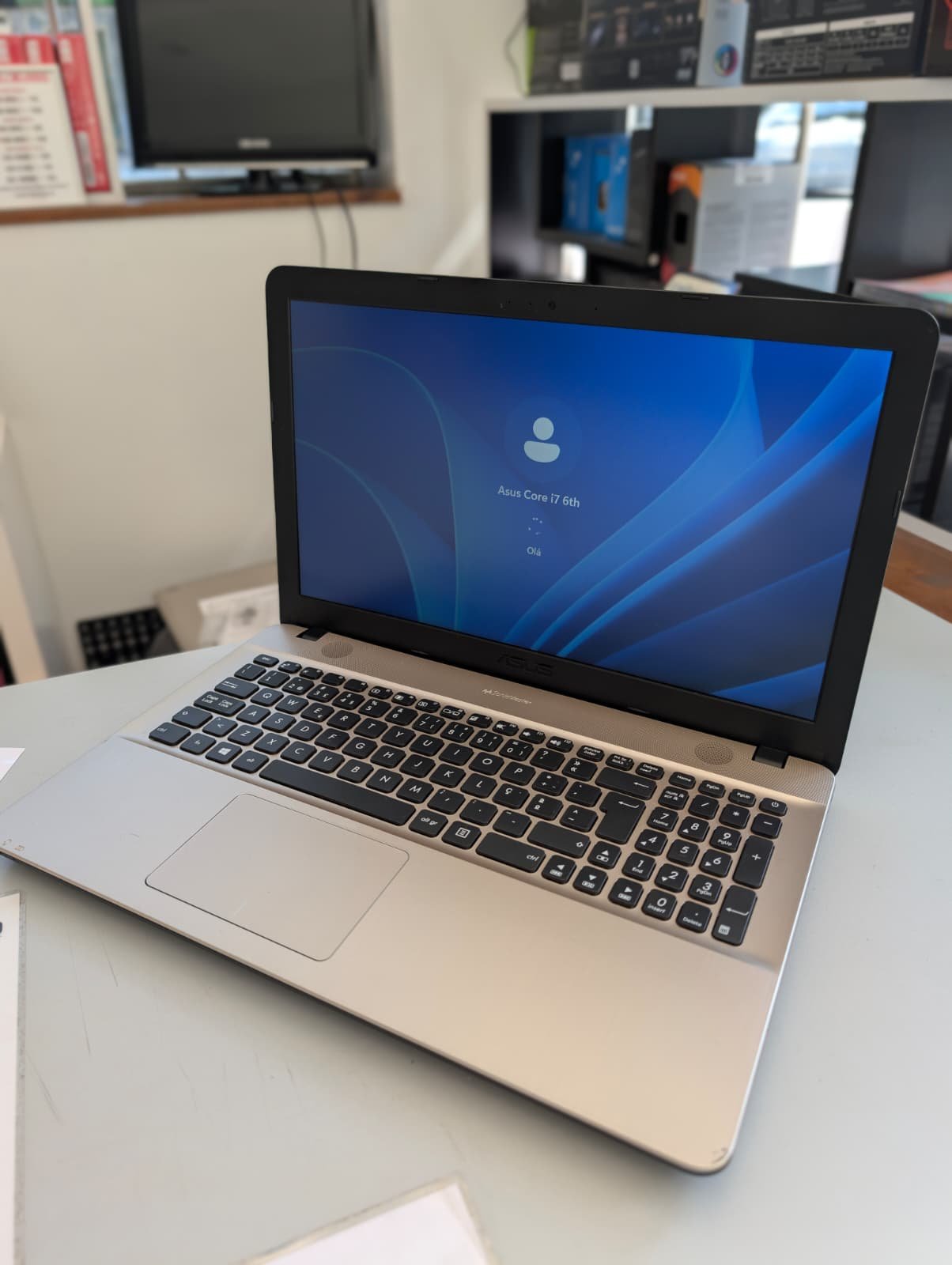 Portátil ASUS R541U | Intel Core i7 | 12GB RAM | 512GB NVMe SSD | NVIDIA GeForce 920MX